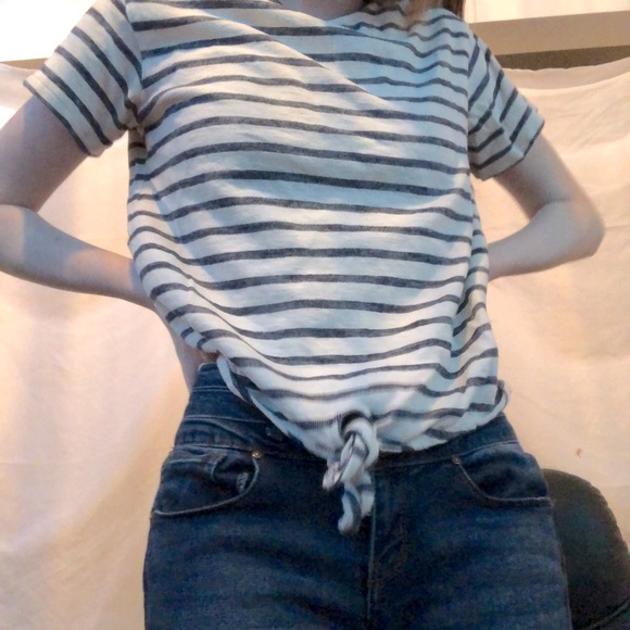 ✨old navy striped tee✨ - Picture 3 of 3